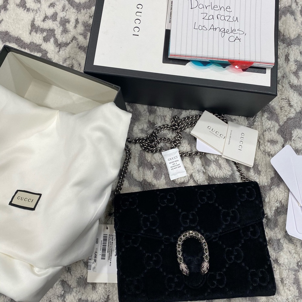 Gucci Wallet on Chain